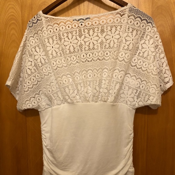 XL Heartsoul Lace top with attached tank top - Picture 2 of 4